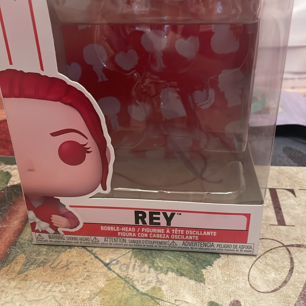 Funko Pop Rey - Picture 2 of 4